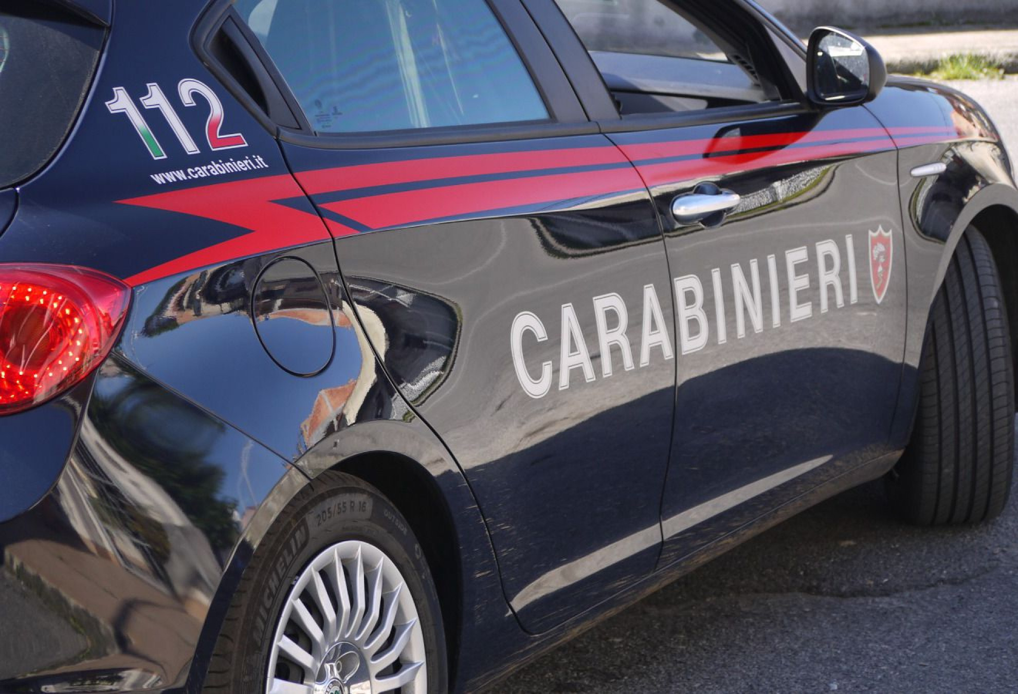 Il dramma di Beatrice, morta per le violenze di madre e compagno