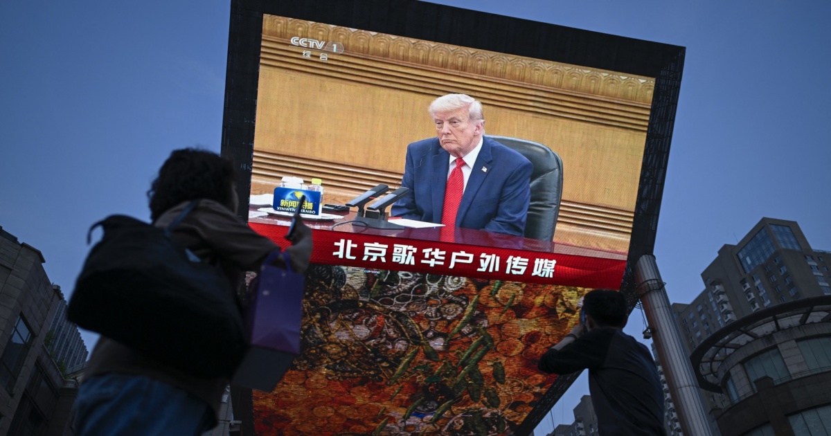 Trump: «Xi si è offerto di aiutare sull'Iran, non darà armi a Teheran»