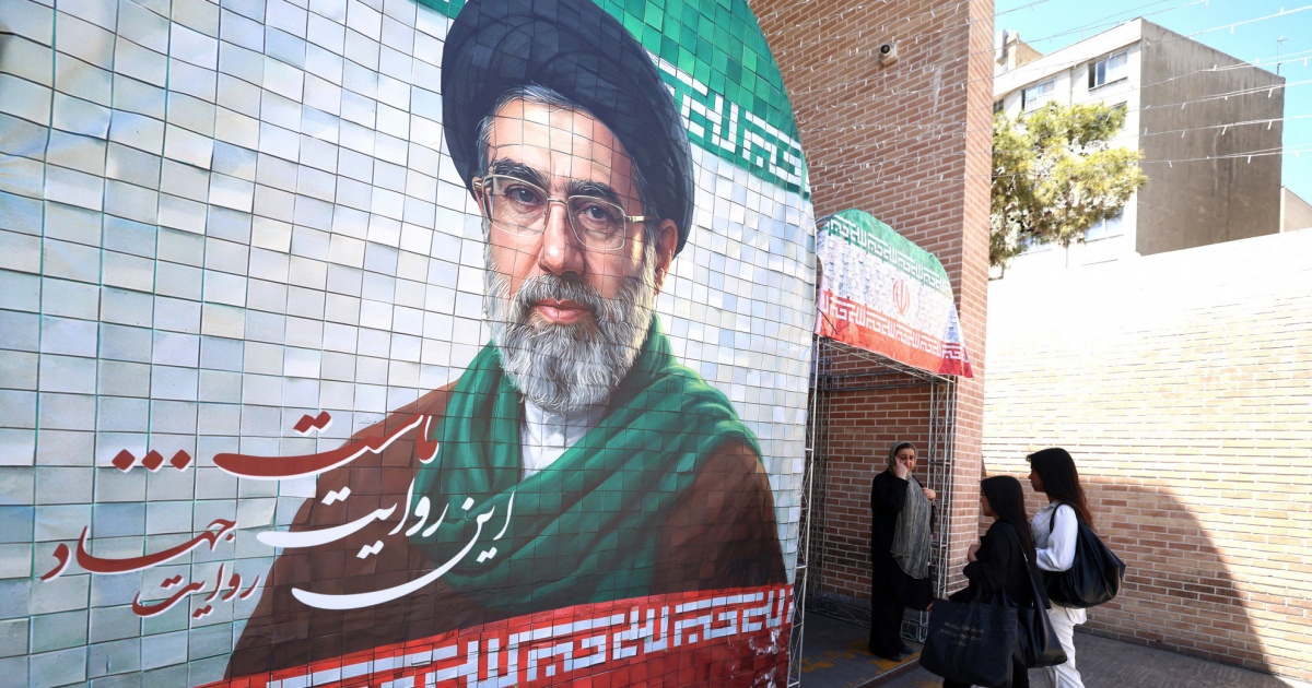 L'Iran ammette: «Khamenei è ferito ma in buona salute»