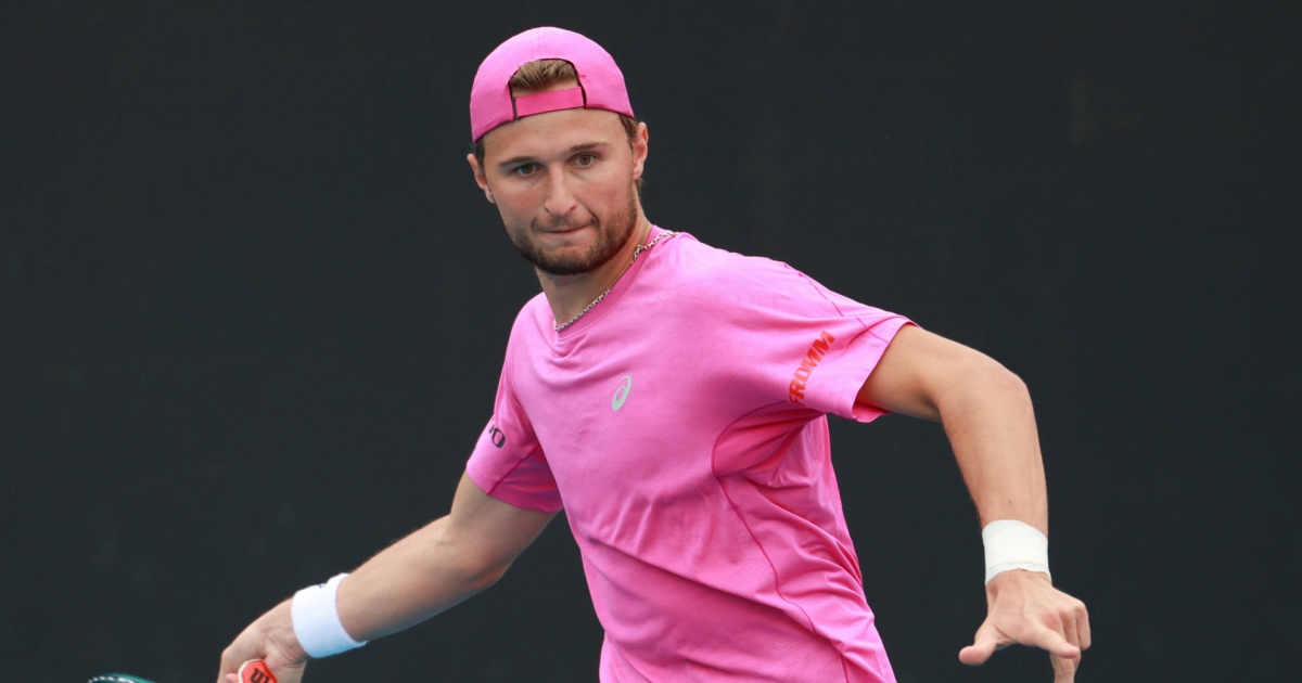 Roland Garros: avanza solo Riedi