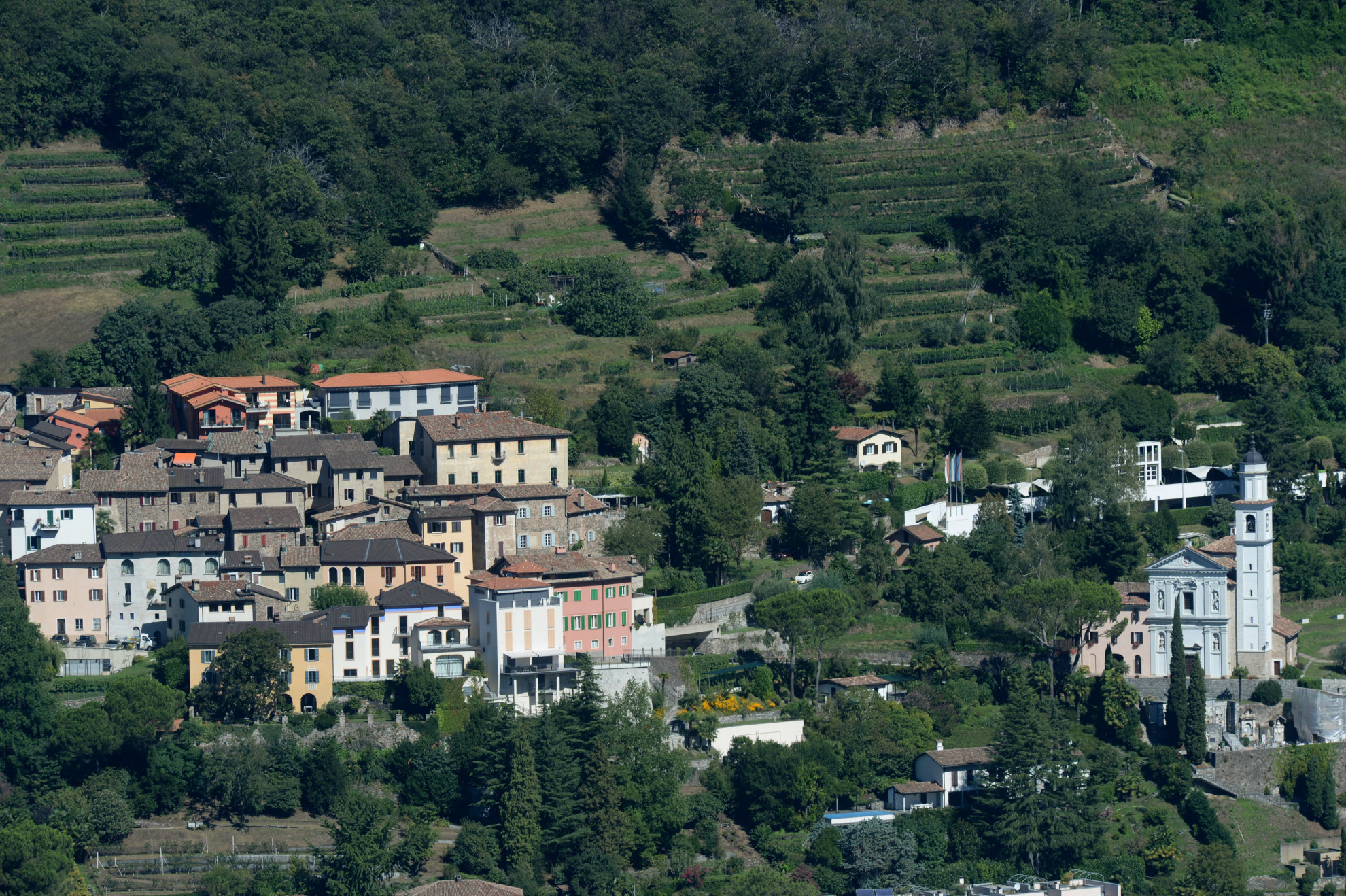 Il Municipio frena sulle case secondarie