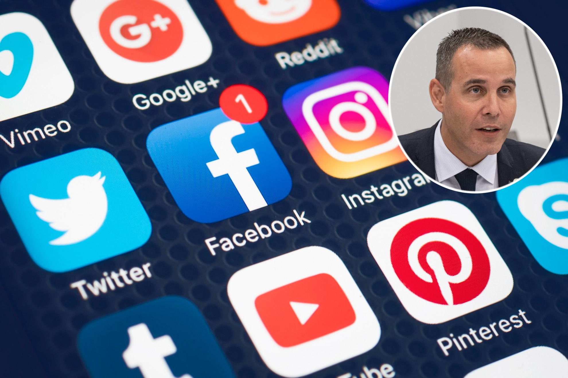 Dopo gli smartphone i social: «Un rischio! Non prima dei 16 anni»