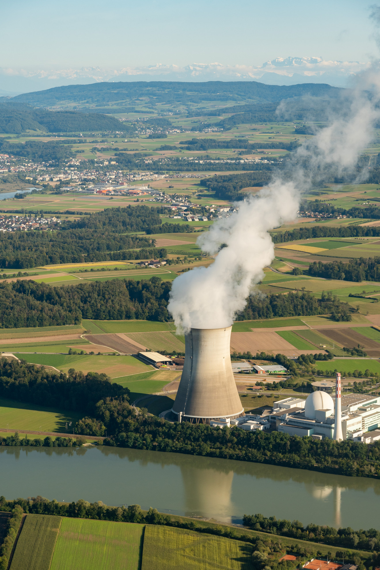 Centrale di Leibstadt, riparte la produzione dopo la revisione annuale