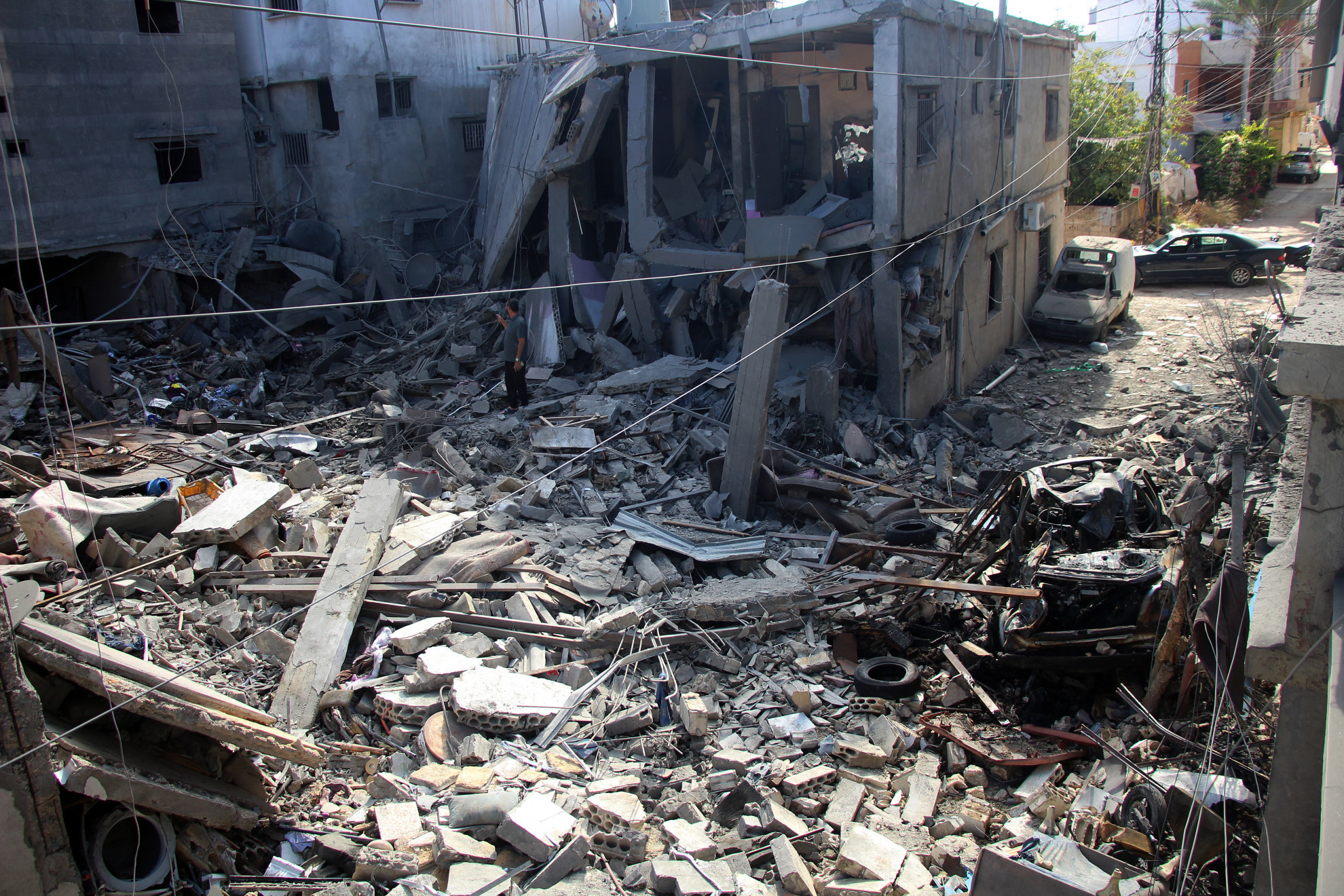 Libano, almeno 21 morti nei raid israeliani