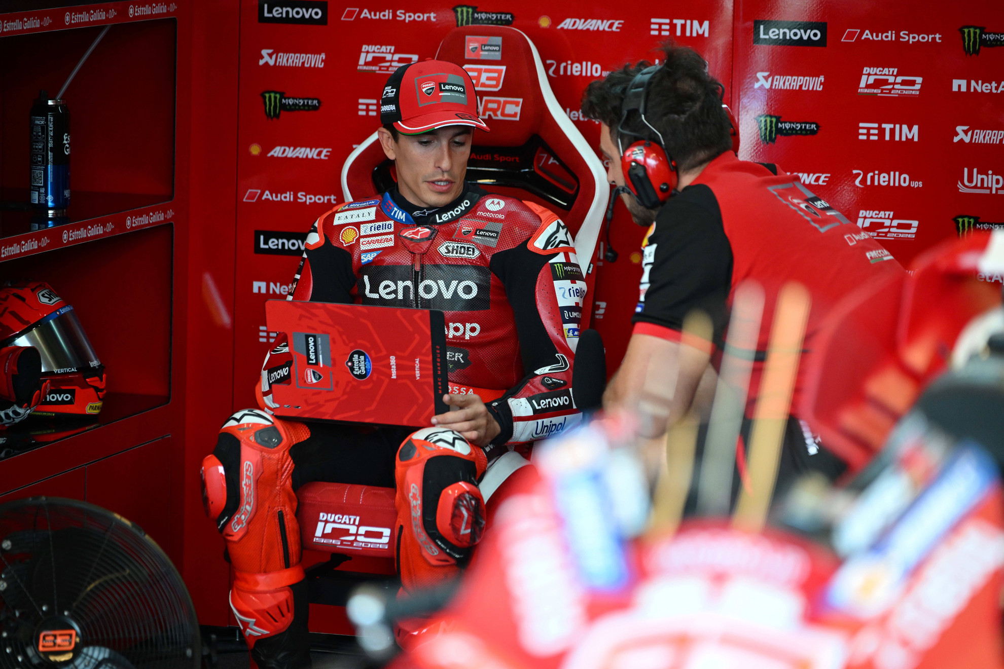 Nonostante una scivolata, Marc Marquez si prende la pole
