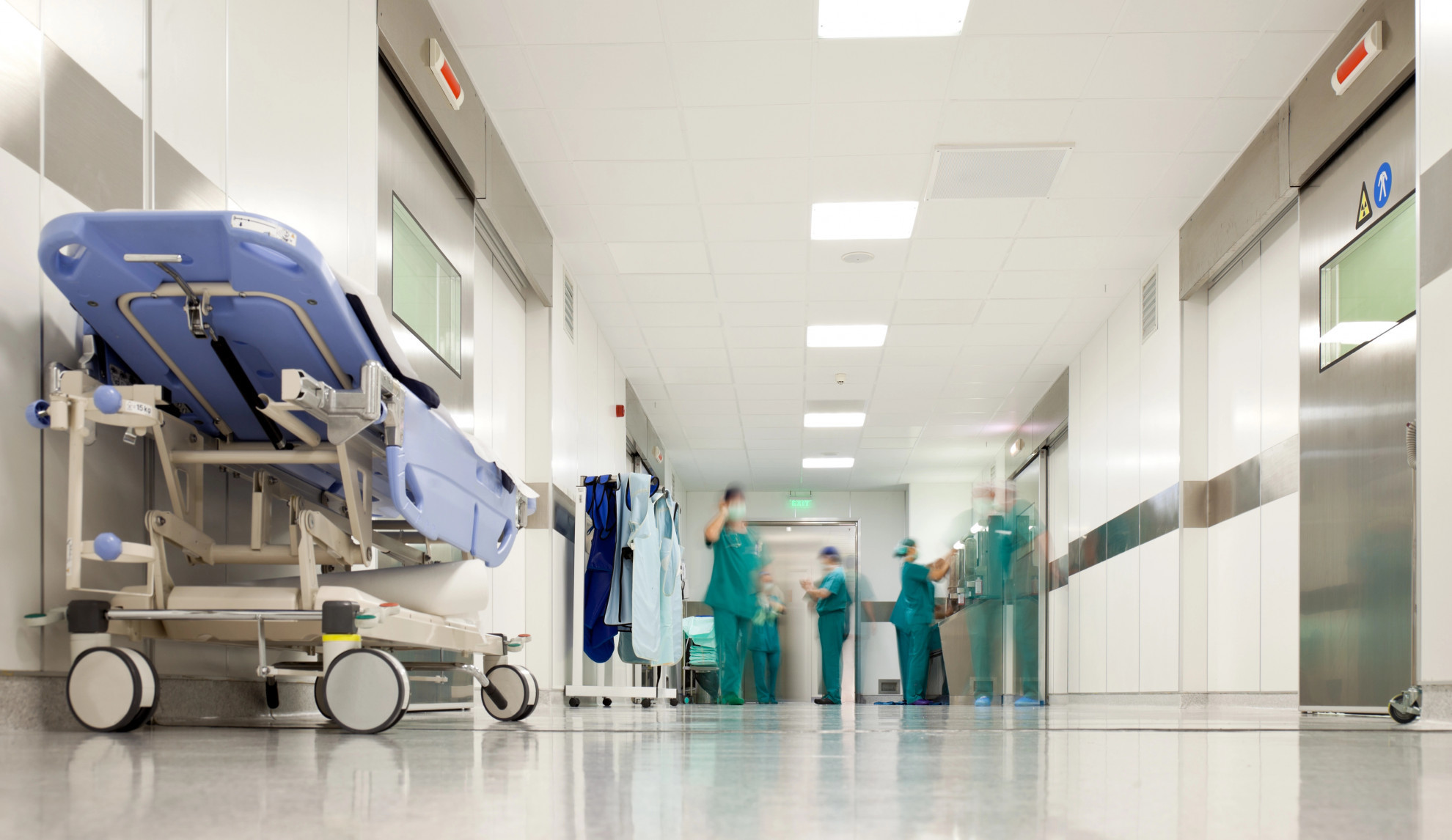 I medici lavorano ancora troppo