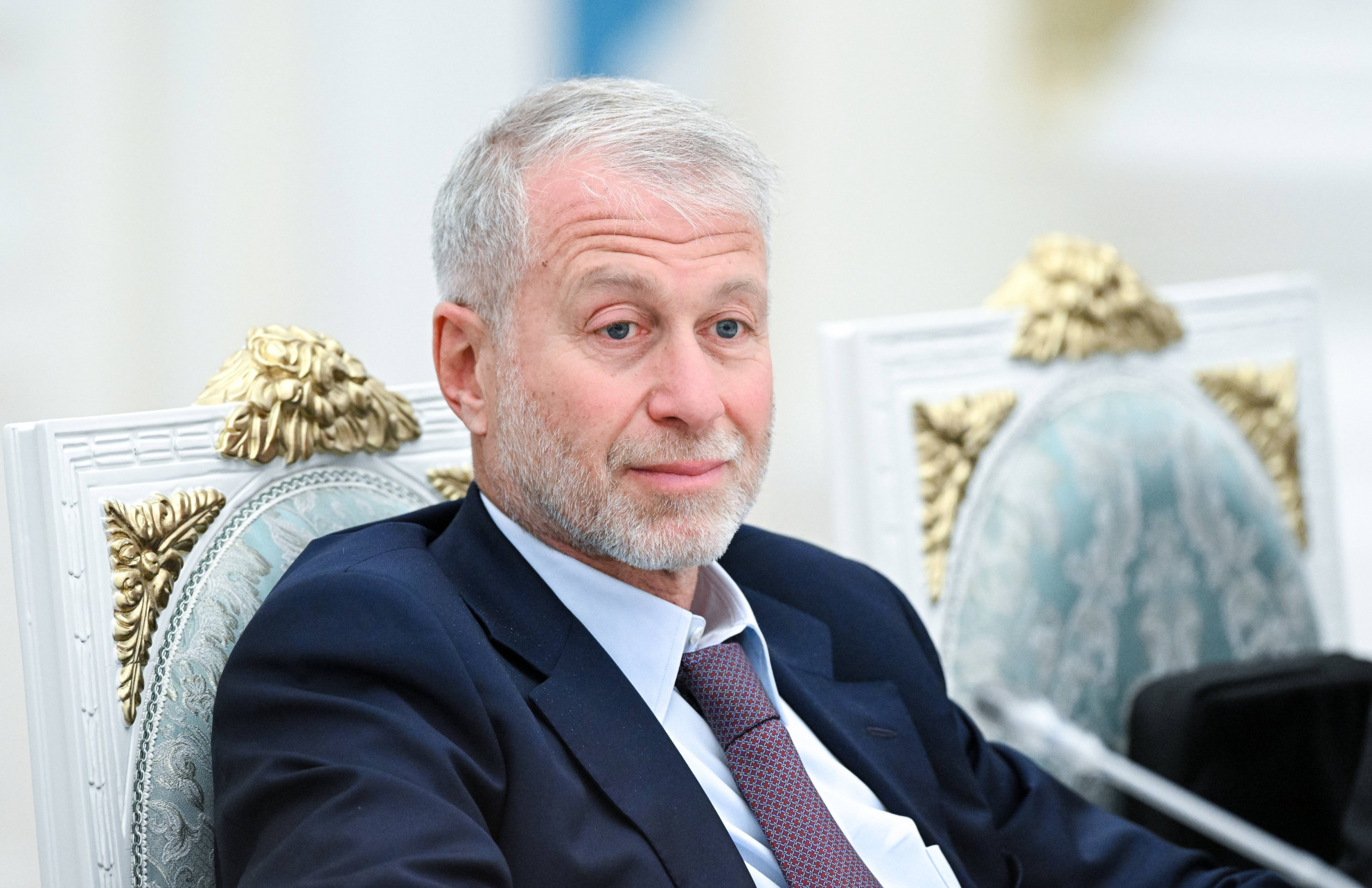 Oligarca e mediatore: la seconda vita di Abramovic