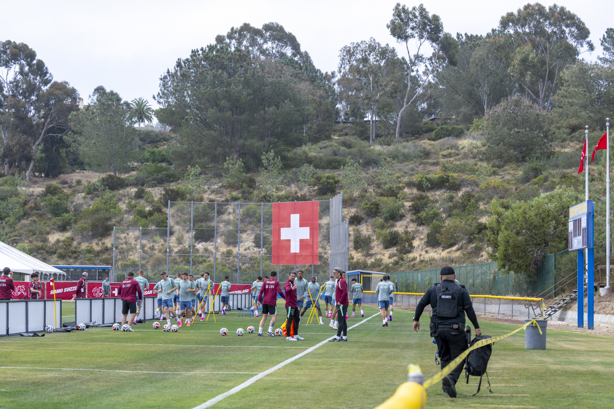 Il campo base della Svizzera a San Diego minacciato dal fuoc