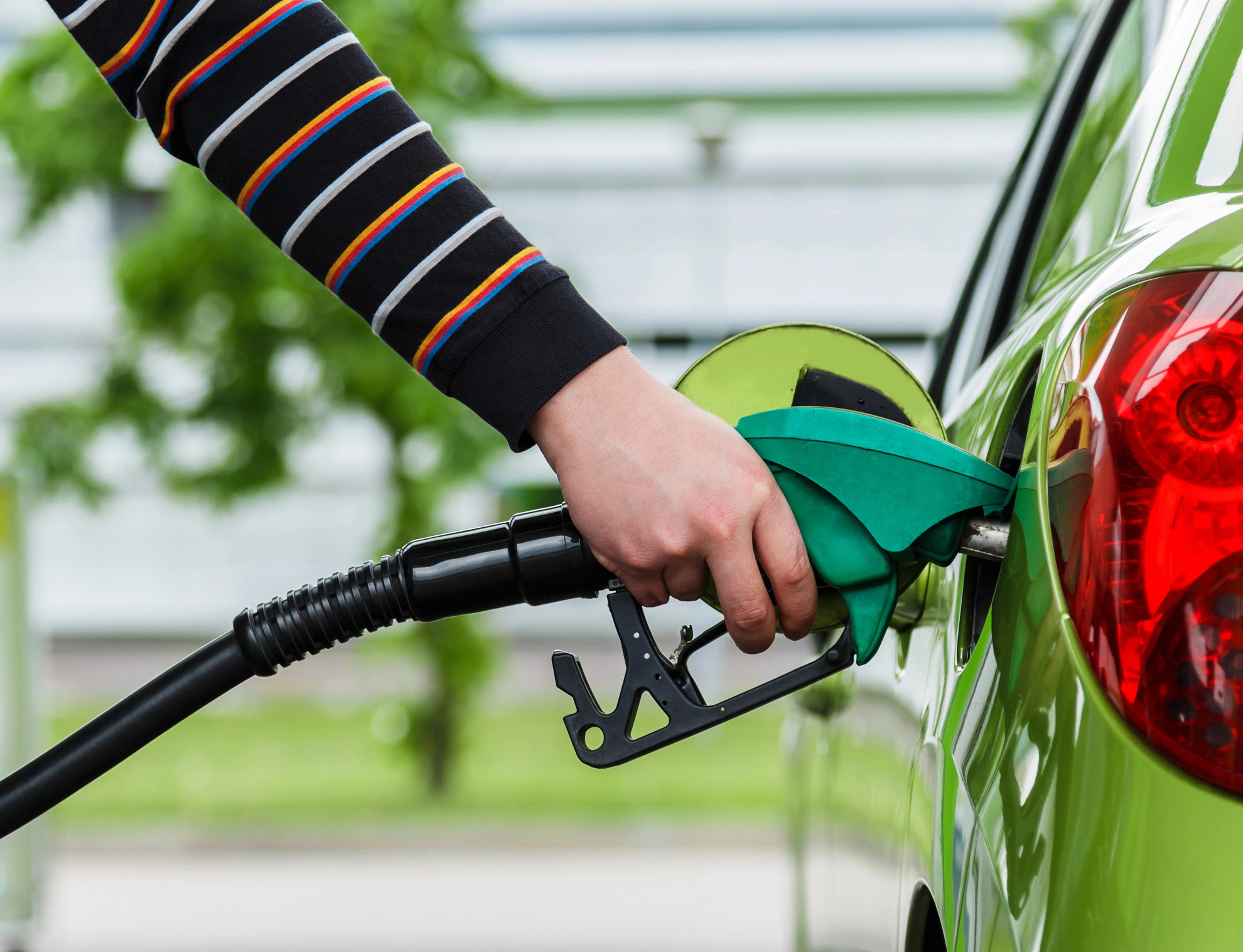 Il prezzo della benzina e del diesel sono in lieve