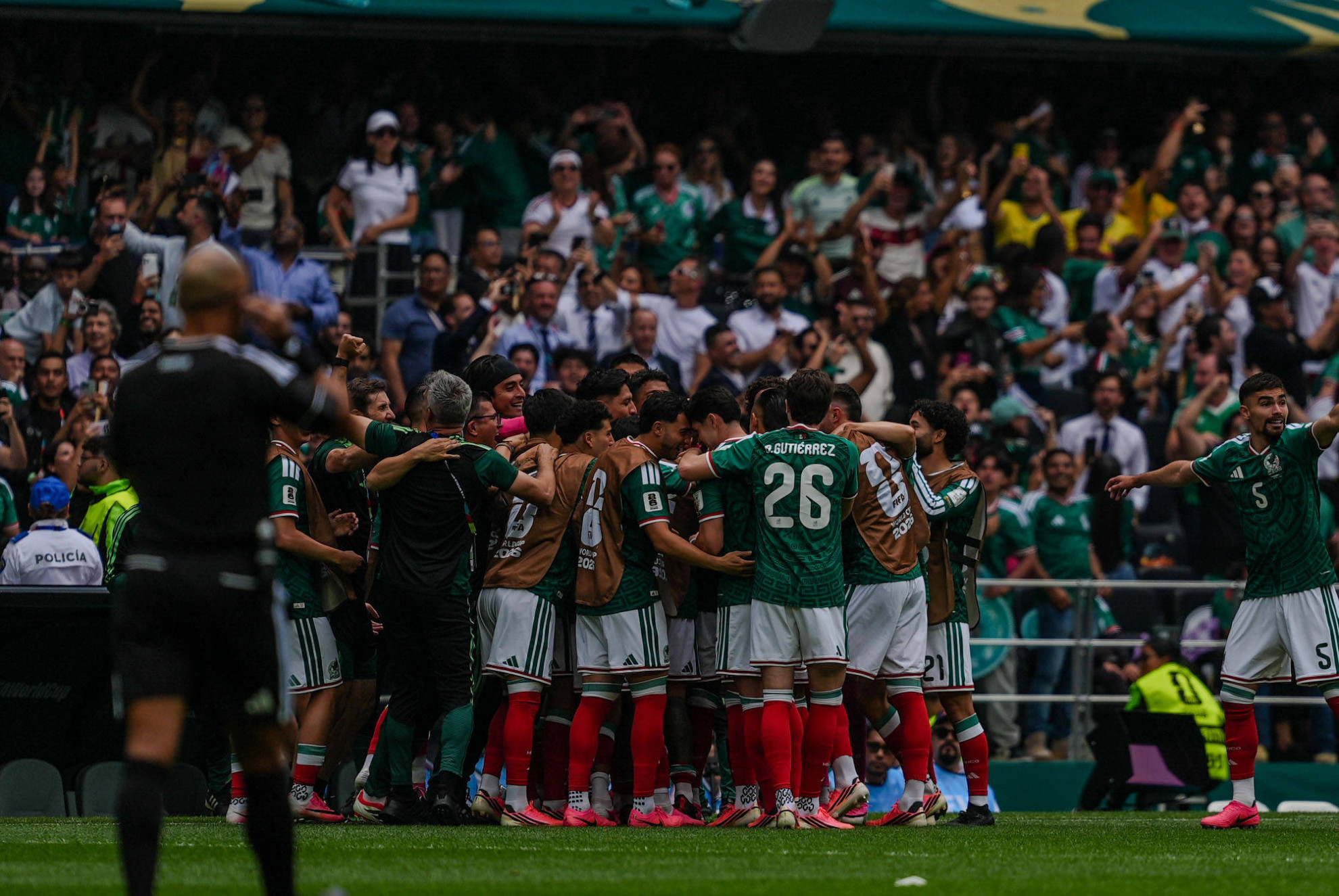 Il Mondiale delle polemiche inizia con la vittoria del Messi