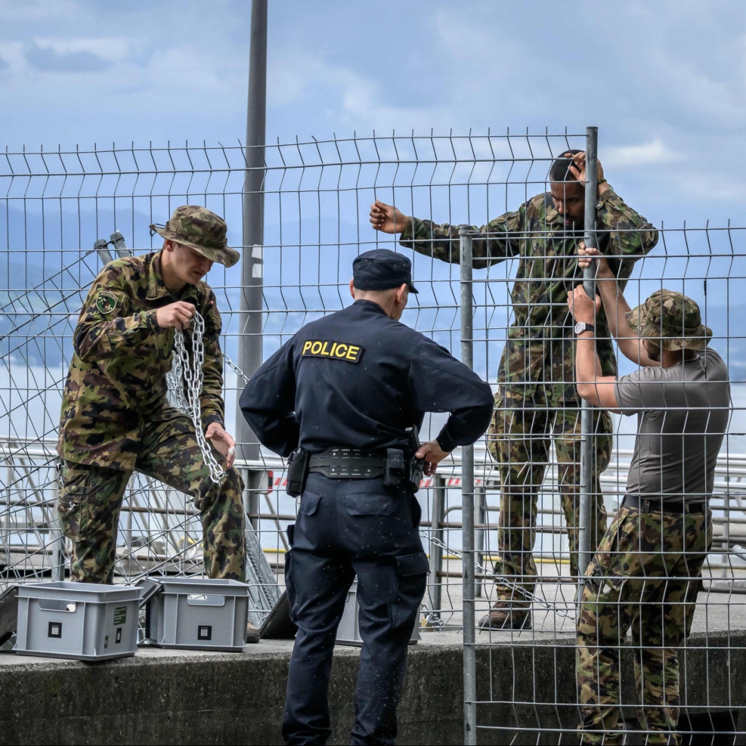 Controlli alla frontiera per il G7, 11 divieti di entrata in Svizzera