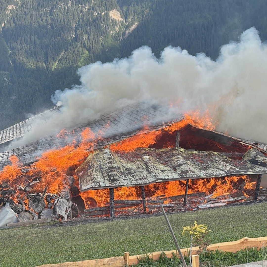 Famiglia perde la propria casa per un incendio