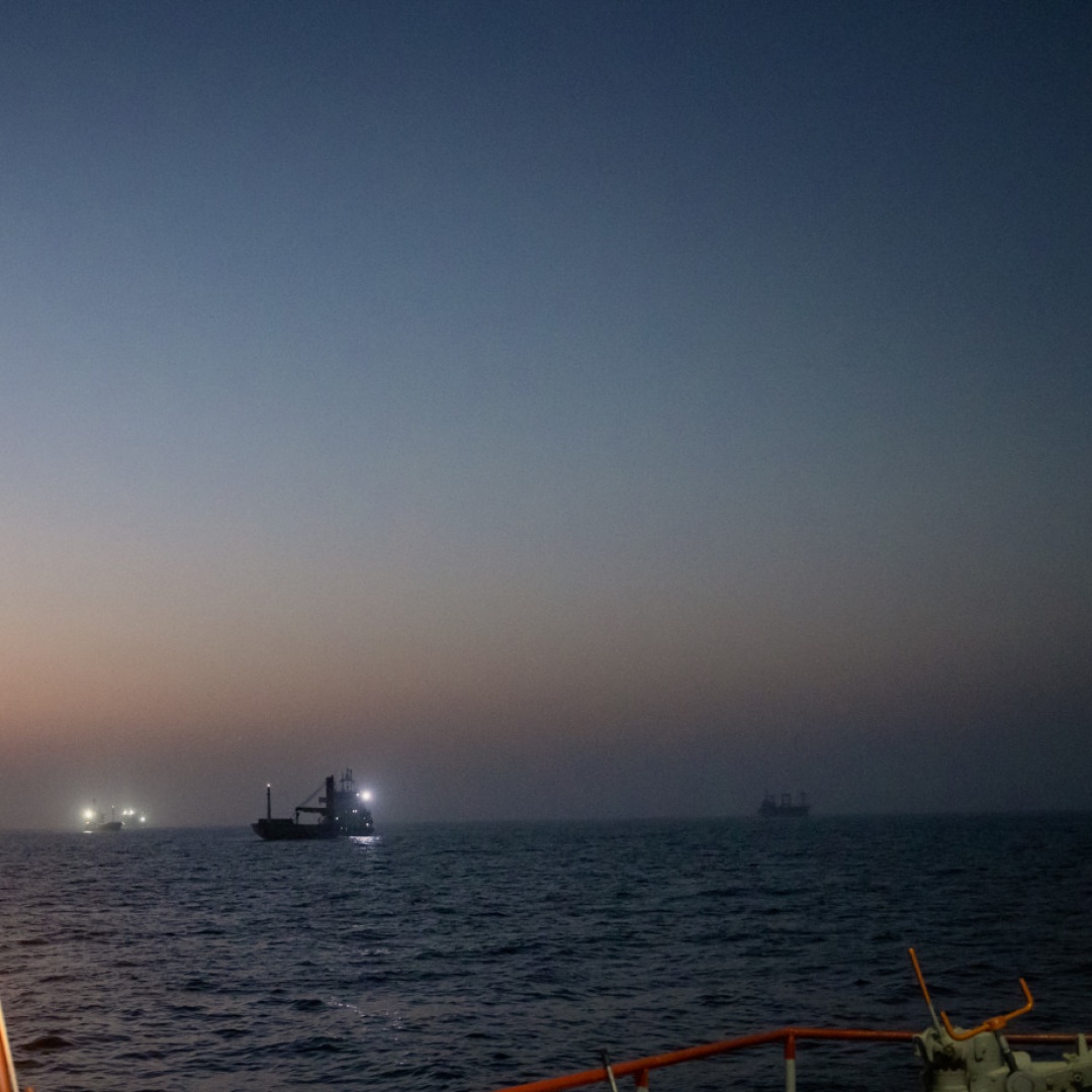 Bombardati arsenali iraniani dopo l'attacco a una nave