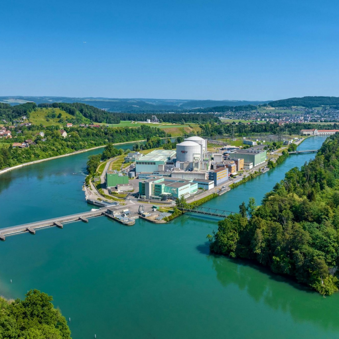 L'Aare è troppo caldo, scollegati due reattori nucleari di Beznau