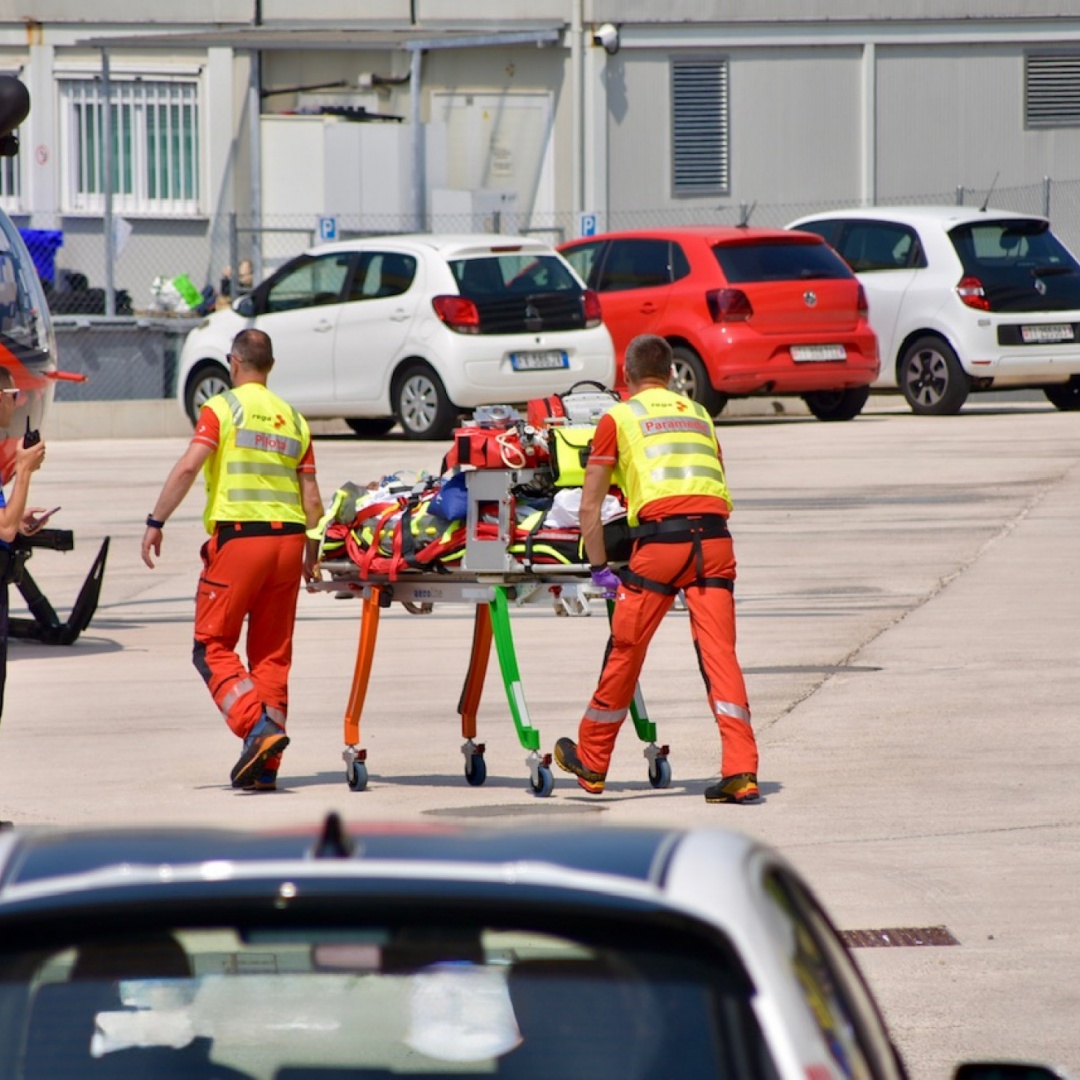 Balerna, grave ferimento al centro d'asilo Pasture: interviene la Rega