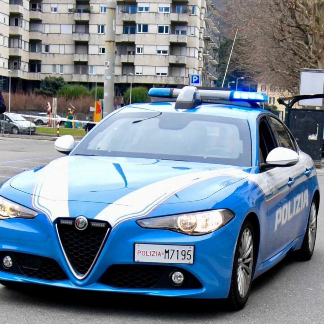 Ruba il portafoglio a un turista inglese: denunciato 22enne marocchino domiciliato in Svizzera
