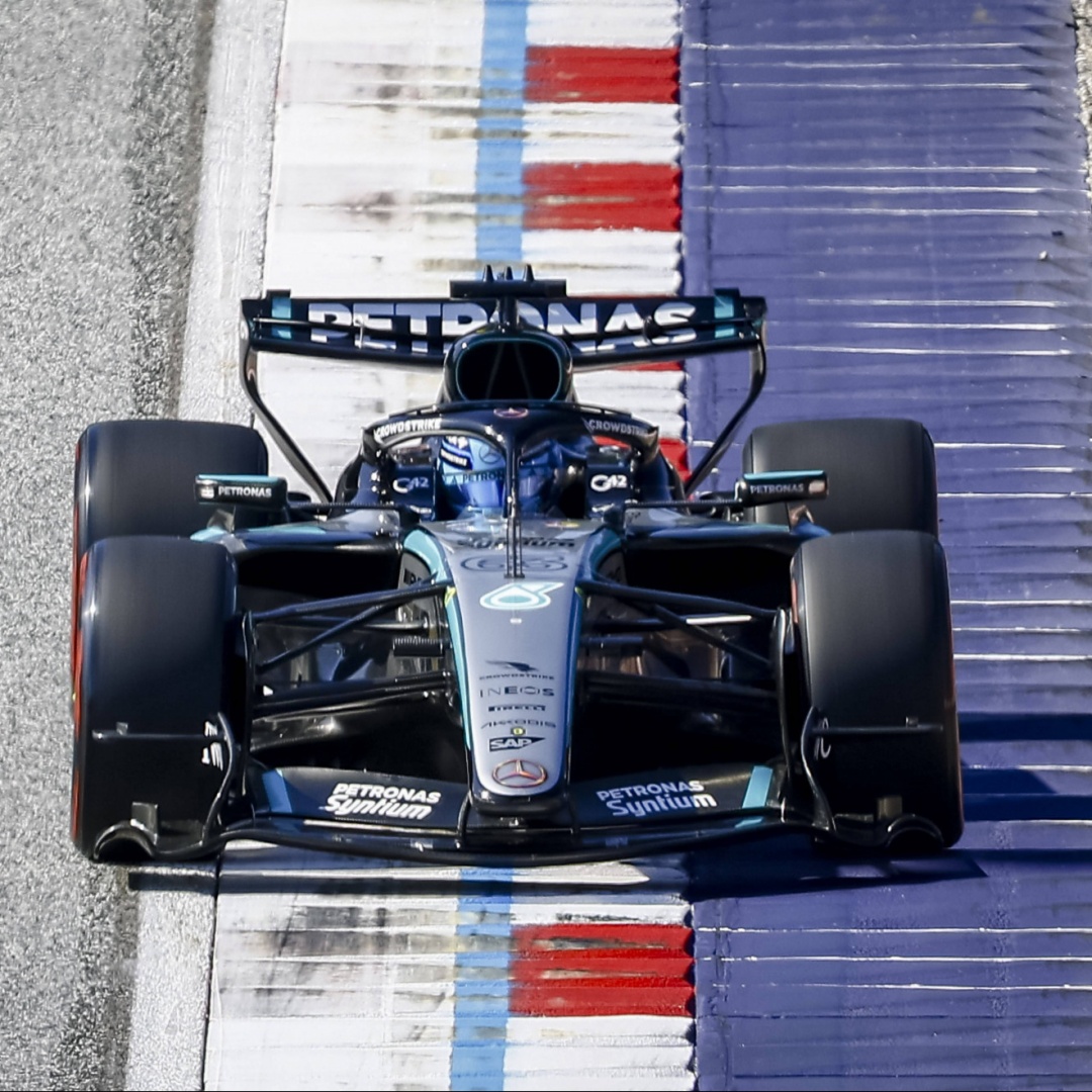 Russell in extremis, Ferrari beffate