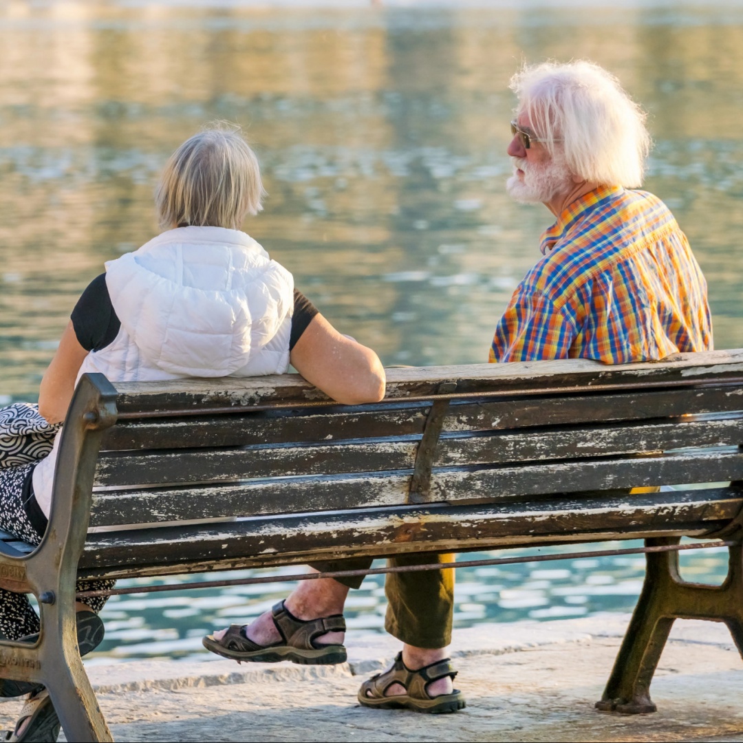 Vivere bene dopo i 65 anni: ecco il pacchetto che vuole cambiare la vita agli anziani