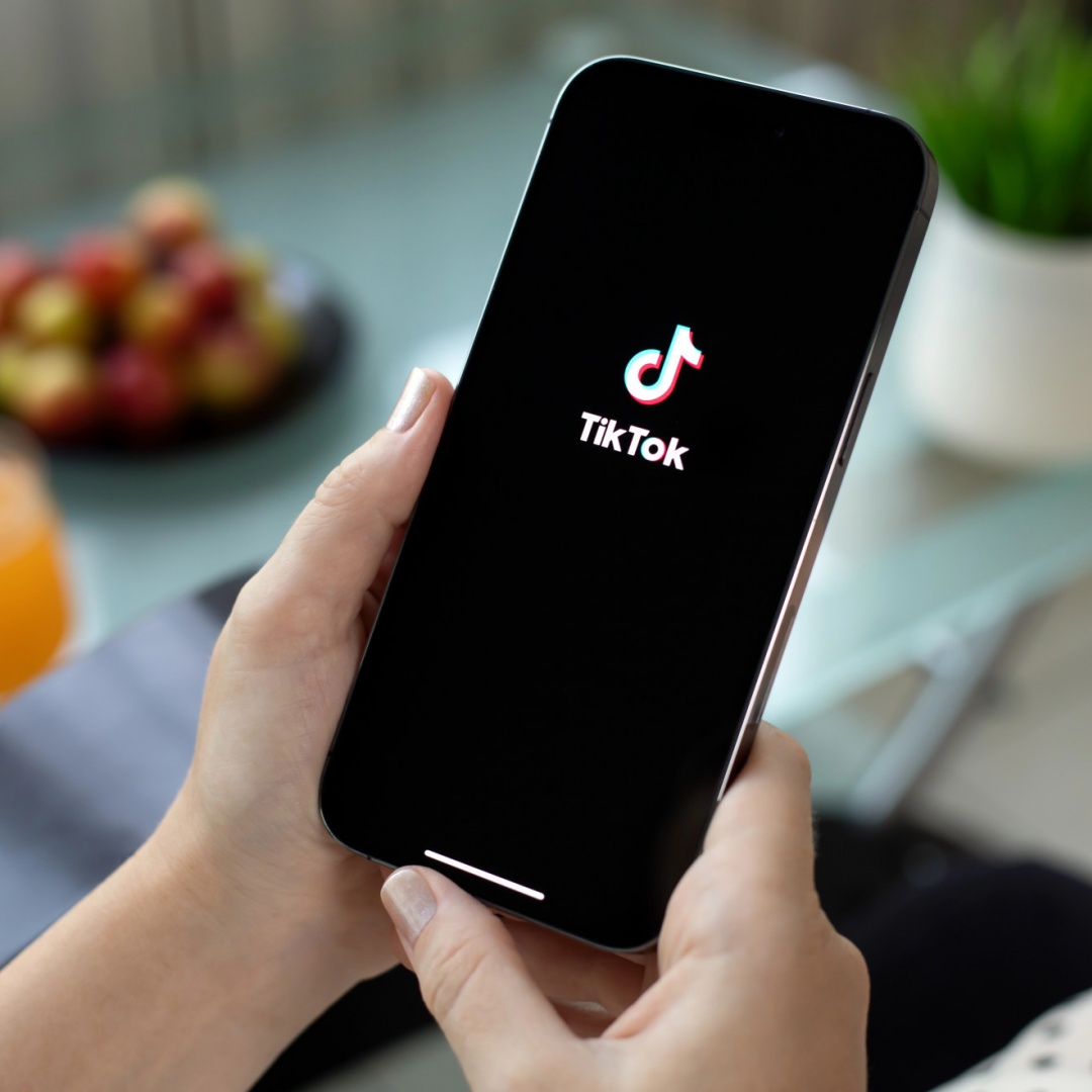 TikTok raggiunge un accordo con il 15enne che l'aveva denunciata
