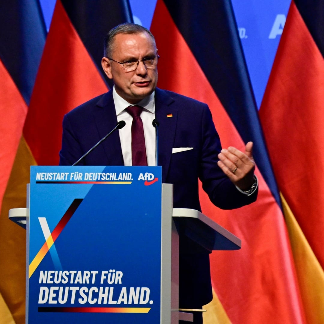 Tino Chrupalla (ancora) alla guida di AfD