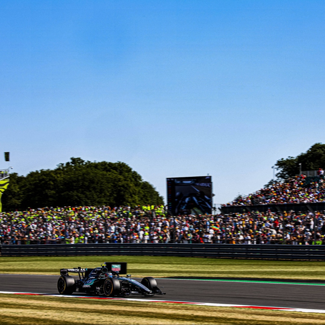 Antonelli vince la Sprint di Silverstone