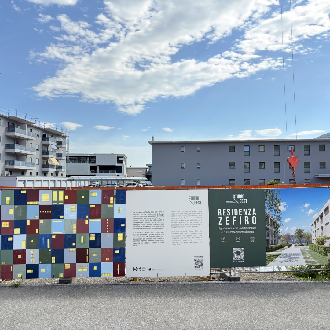 L’arte che abita la città: studenti trasformano i cantieri in spazi di dialogo