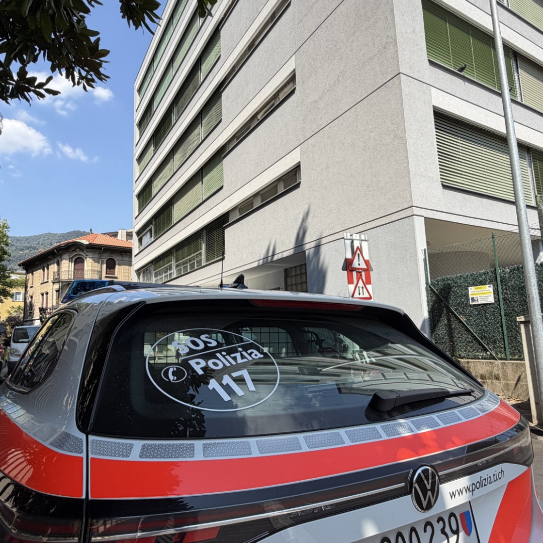 Fumo e fiamme: «Così abbiamo salvato una bimba»
