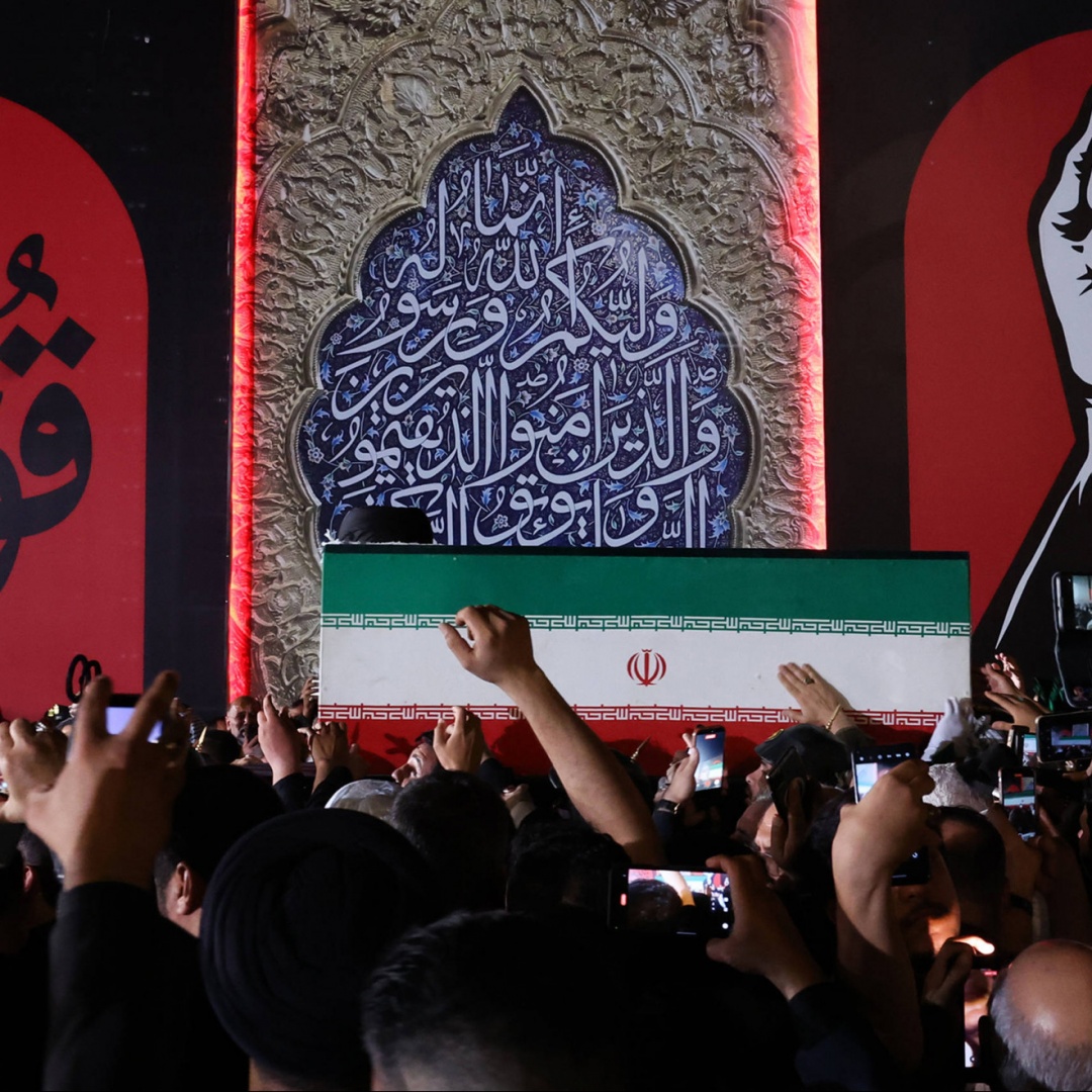 Al via i funerali di Ali Khamenei