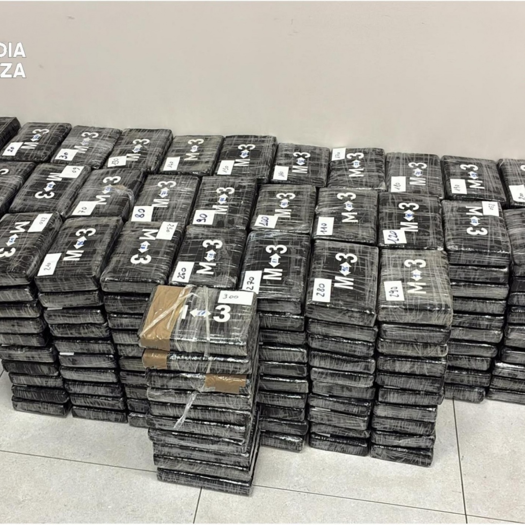 Intercettati 340 chili di cocaina purissima, del valore di 120 milioni di euro