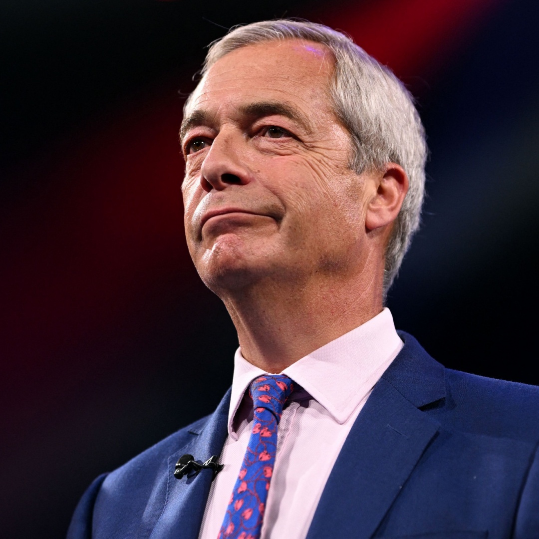 Nigel Farage annuncia le sue dimissioni da deputato