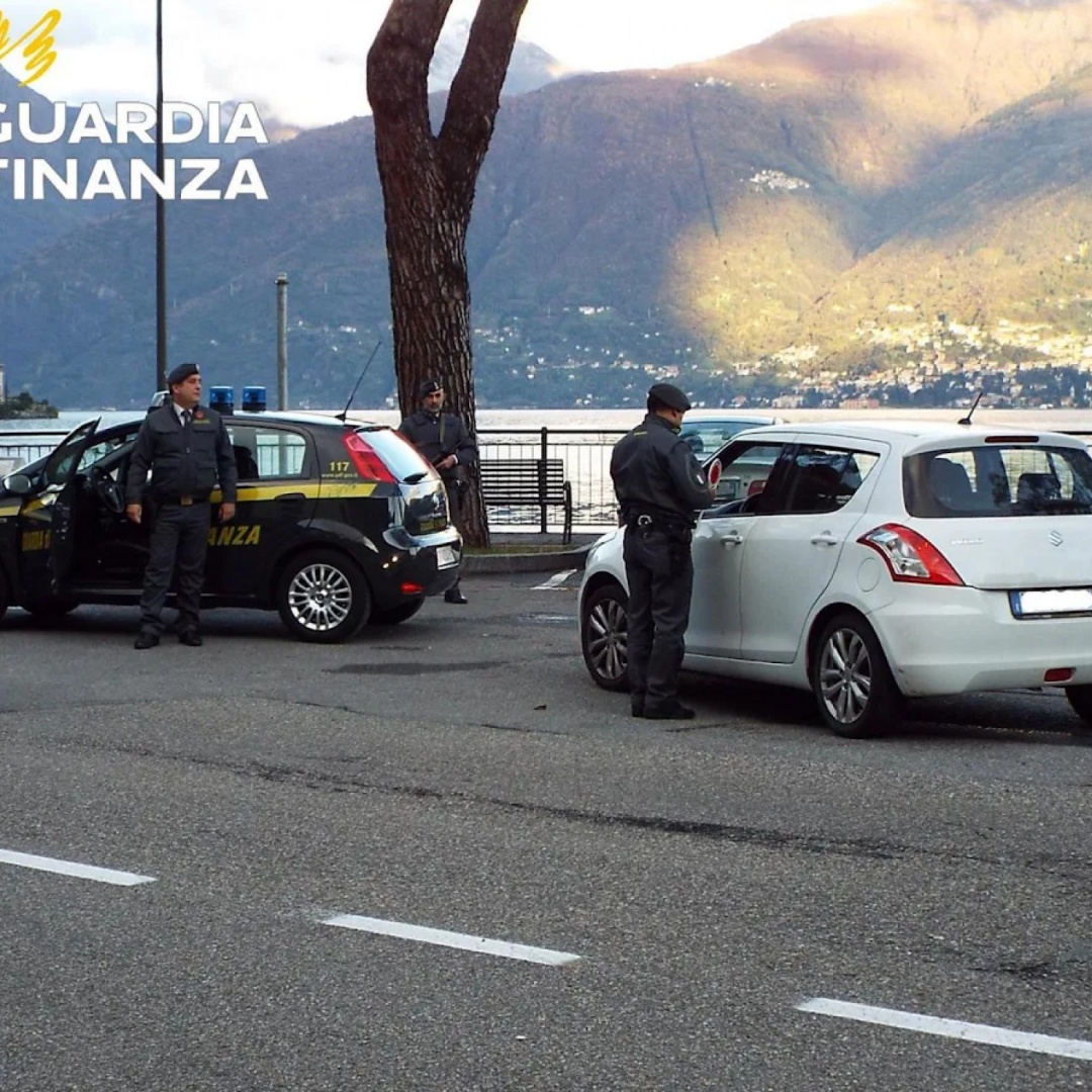 Fermati con la droga per andare al party techno organizzato sul confine