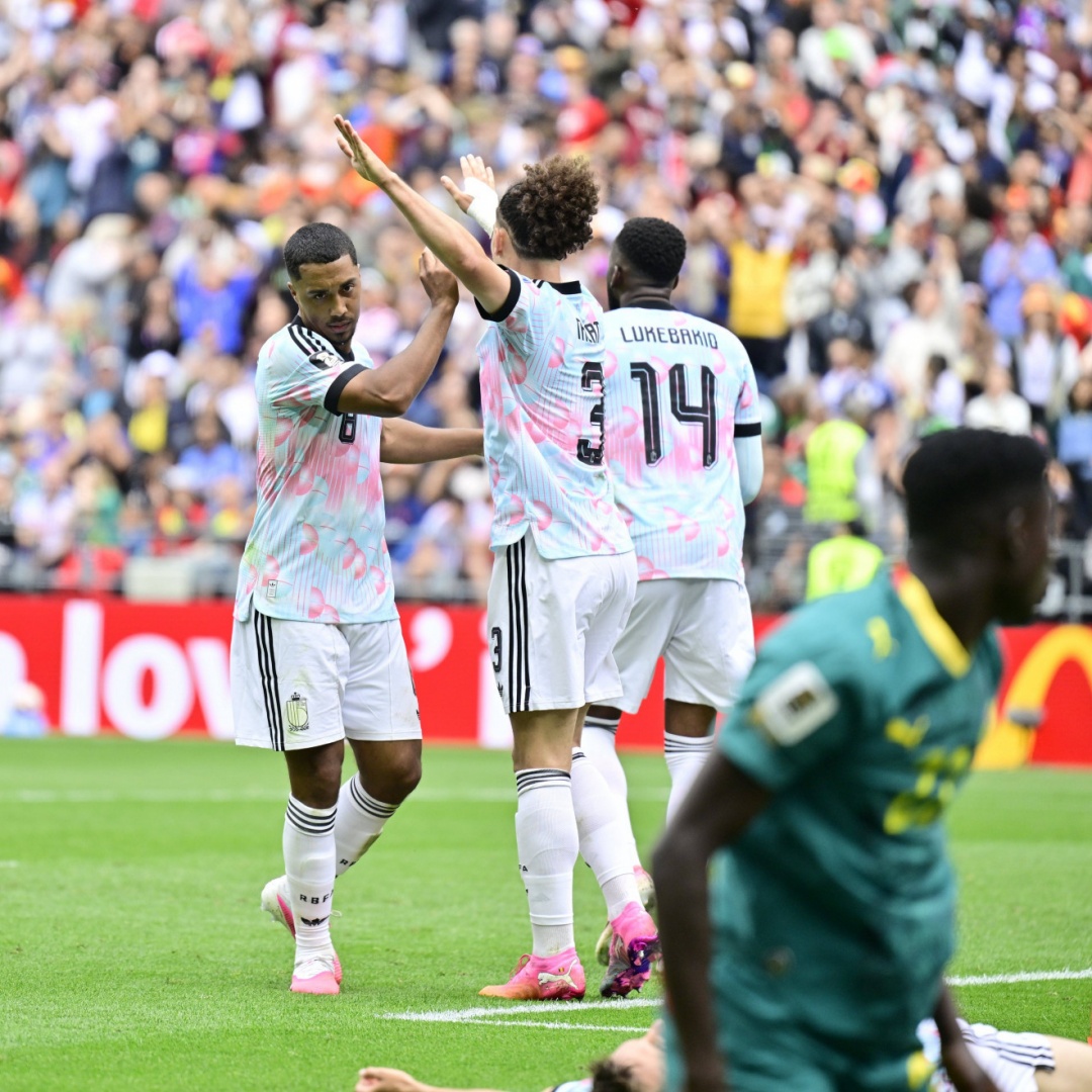 Il Belgio gioca con il fuoco, ma poi si qualifica per gli ottavi