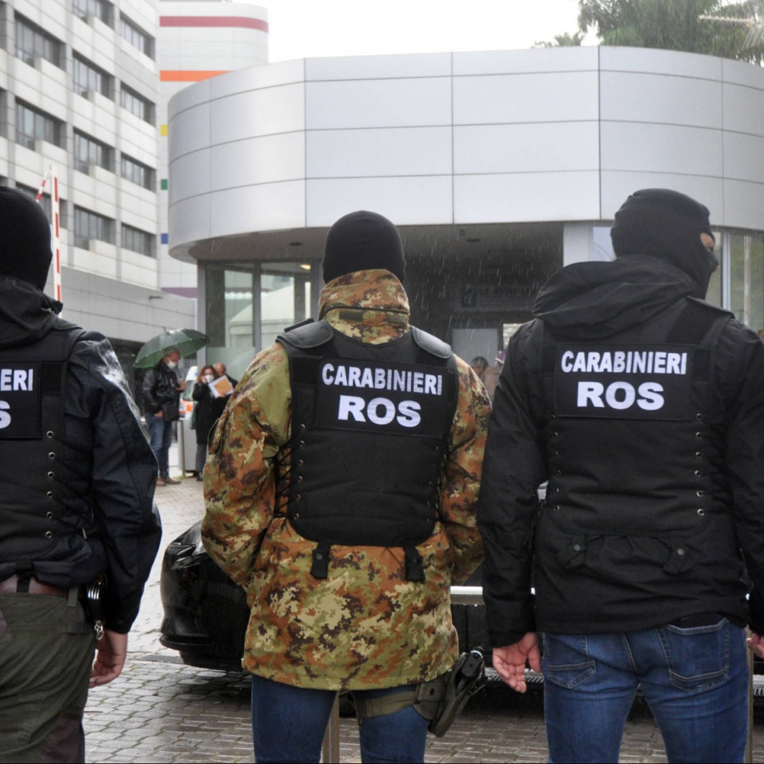 Ex 007 accusati di essere spie per la Russia