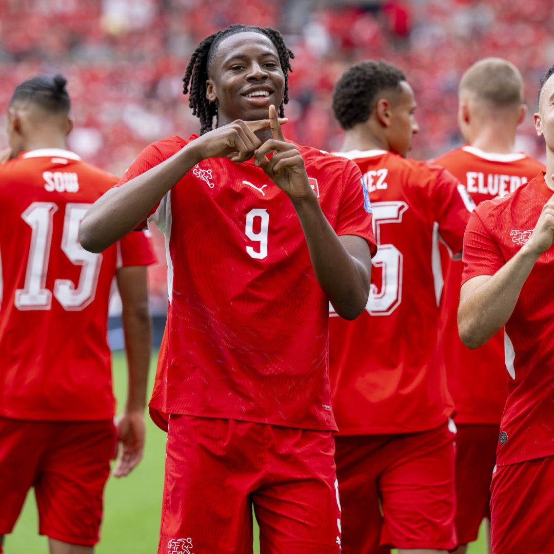 Manzambi in Premier League per 60'000'000