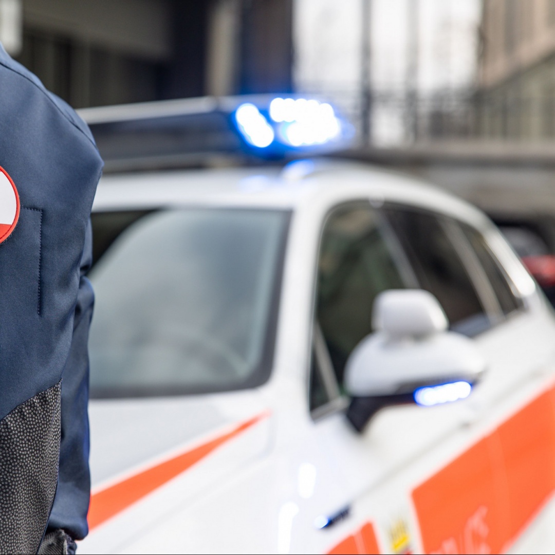 Schianto prima del tunnel autostradale: muore un 22enne