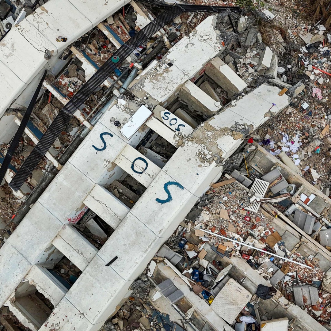 Si scava ancora, ma ora i morti sono più di 3000