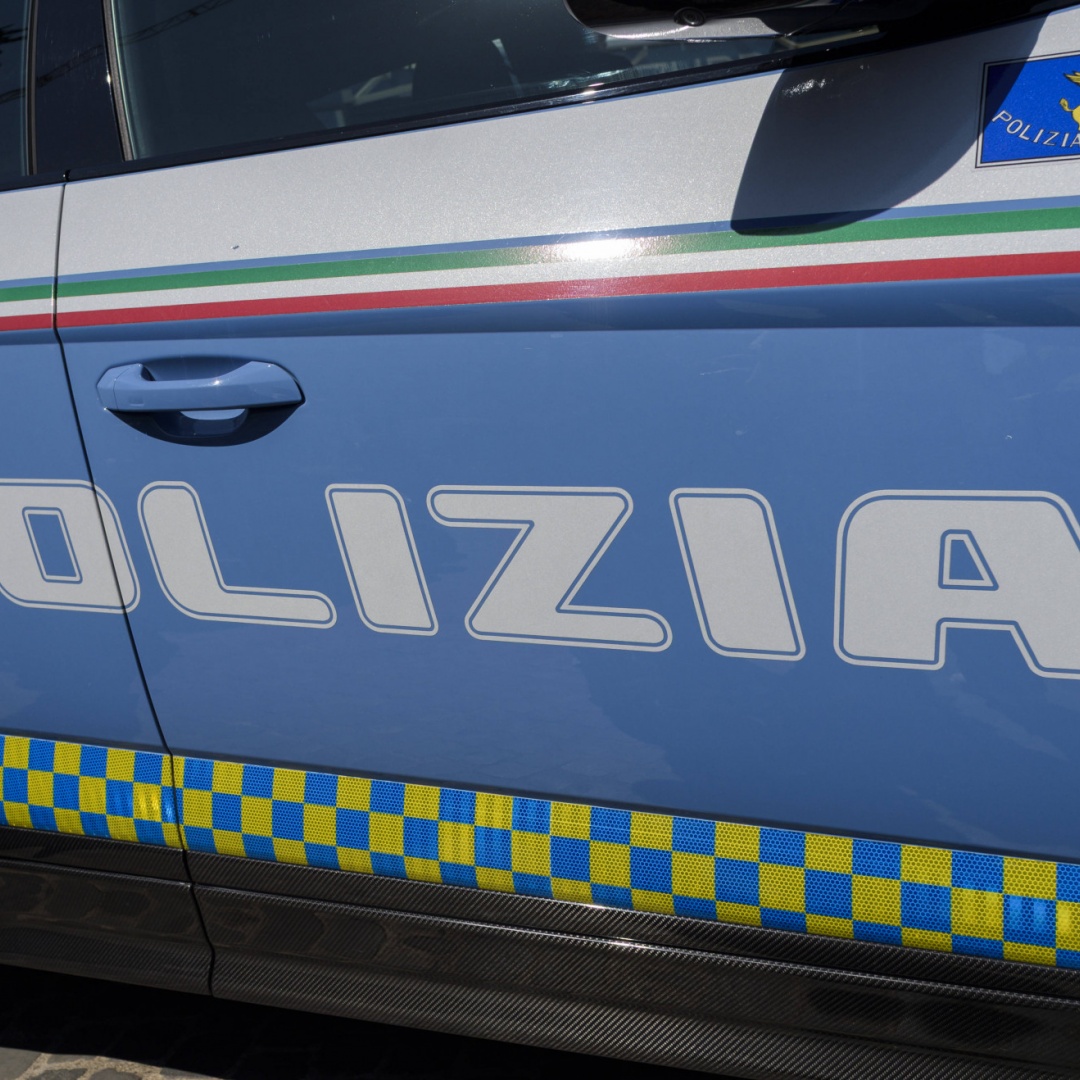 Ferito con 20 coltellate, arrestato un 22enne: «Mi sono divertito, lo rifarò»