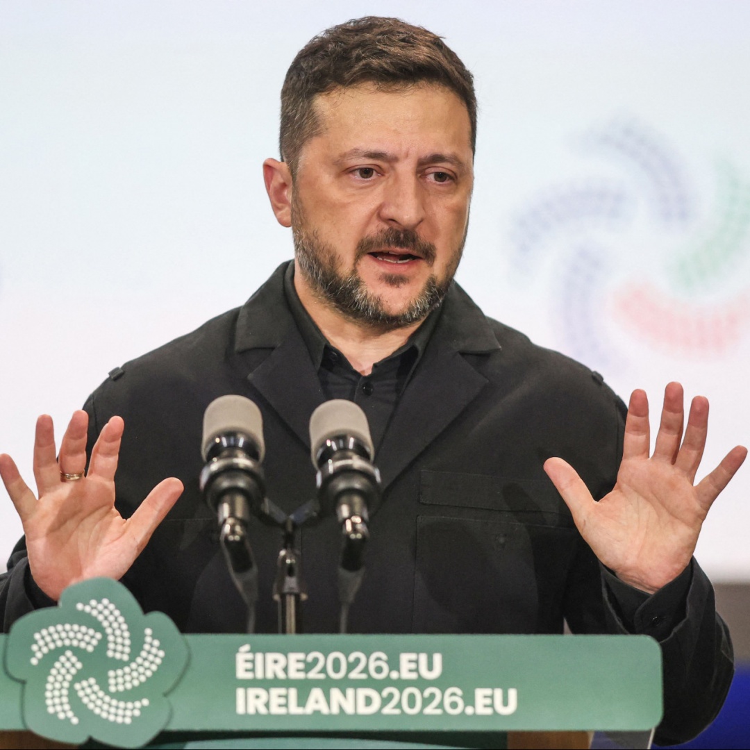 Zelensky annuncia un rimpasto di governo e sostituisce il primo ministro