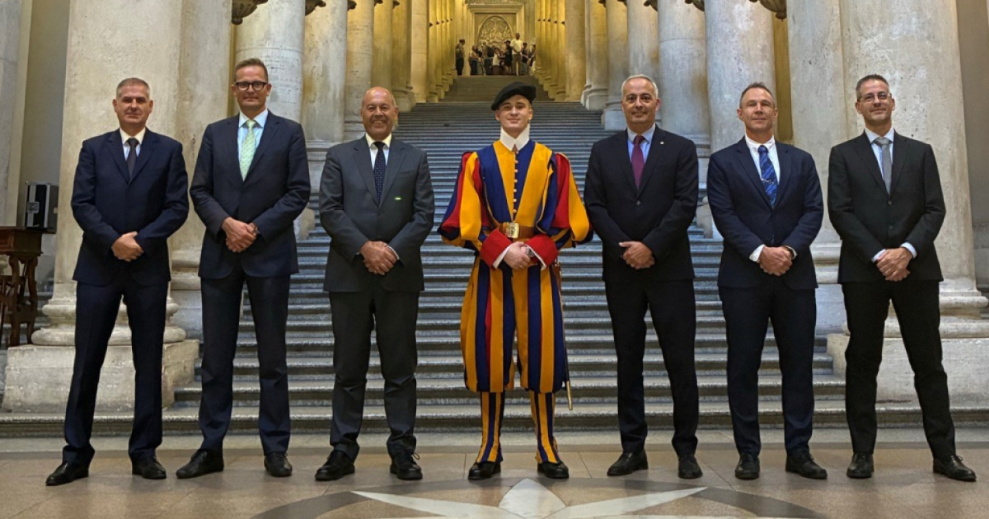 Polizia cantonale e Guardia Svizzera Pontificia, dieci anni di collaborazione