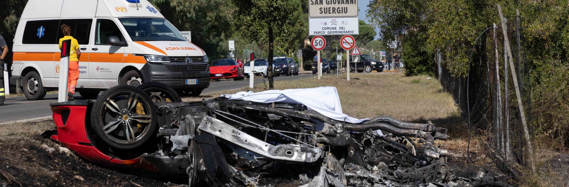 Schianto Tra Ferrari E Camper, Due Zurighesi Morti In Sardegna ...