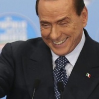 Monti: "Berlusconi tenta la corruzione comprando voti"