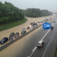 Maltempo, autostrada sott'acqua a Wil
