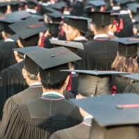 "Abusano dei termini universitari" 