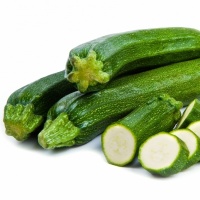 Muore dopo aver mangiato uno sformato di zucchine