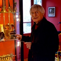 80 anni, auguri Dimitri. "Amo ancora mia moglie, il mio lavoro e la vita"