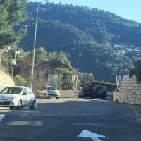 Attico e ristoranti: ecco la "bella vita" del nullatenente con il Suv