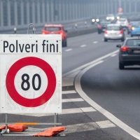 Polveri sottili, «a 80 km/h e non più di 20 gradi negli uffici del Cantone»
