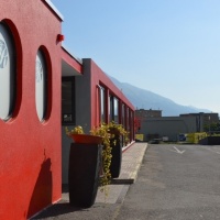 È morto l'uomo picchiato fuori dalla discoteca