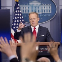 Trump valuta la sostituzione del portavoce Spicer