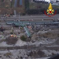 Treno deragliato, «ha ceduto la rotaia, per 20 centimetri»